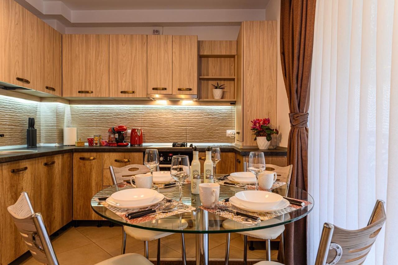 Jad - Luxury Apartments Afi Mall Brassó Kültér fotó
