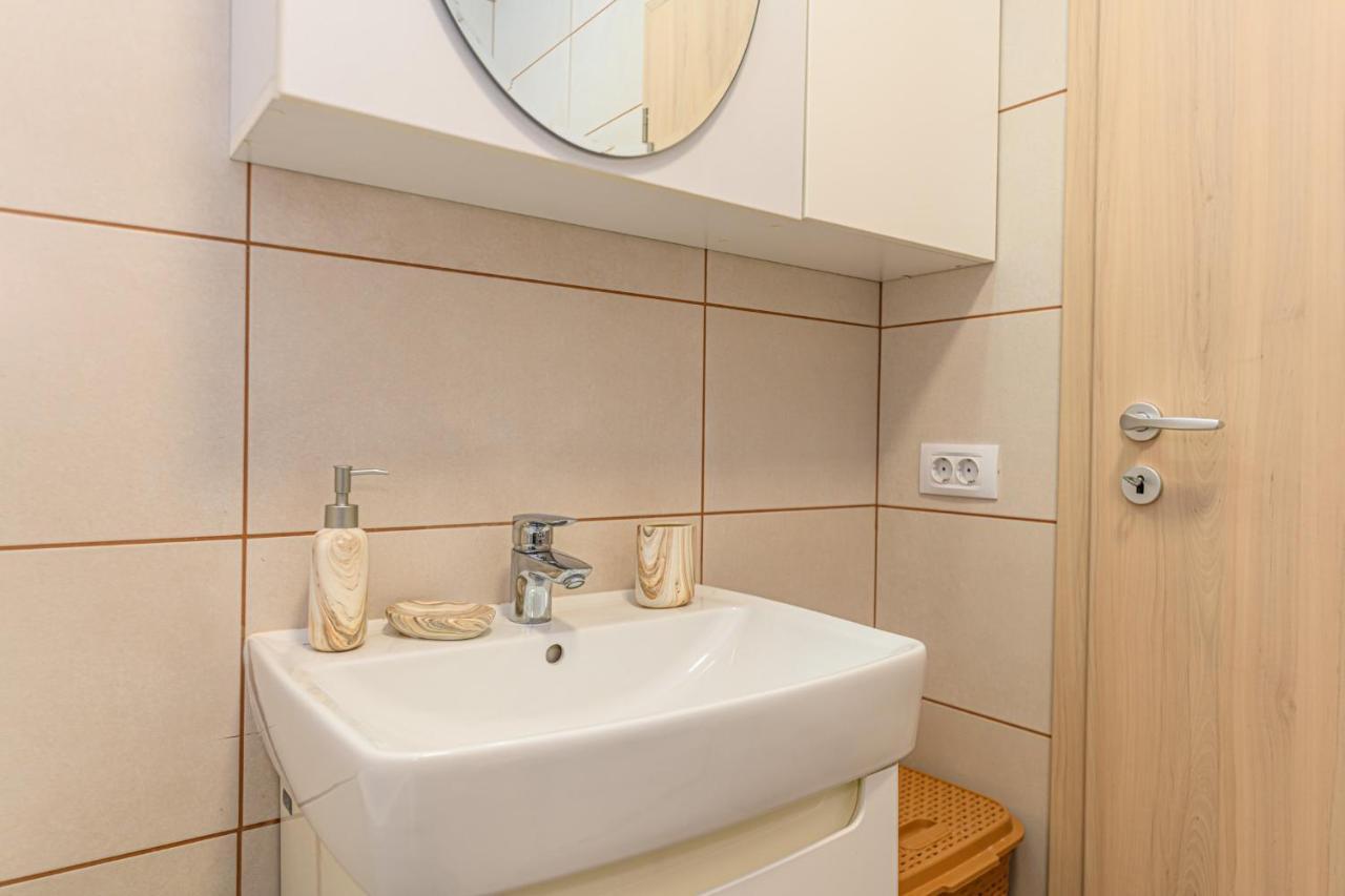 Jad - Luxury Apartments Afi Mall Brassó Kültér fotó