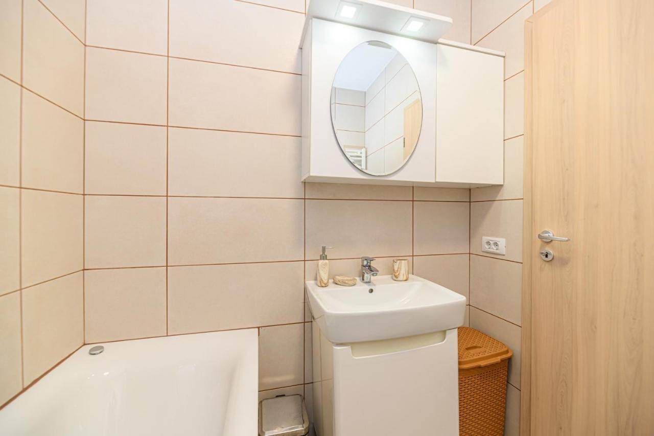 Jad - Luxury Apartments Afi Mall Brassó Kültér fotó